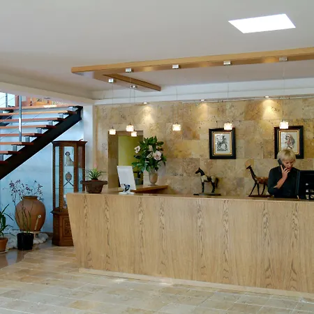 Otel Htop Palm & #htopenjoy