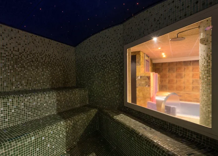 Otel Htop Palm & #htopenjoy